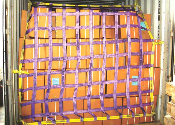 lưới bảo vệ che chắn hàng đóng container