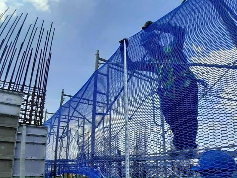 Cách sử dụng lưới cước bao che chắn bụi công trình hiệu quả Cách sử dụng lưới cước bao che chắn bụi công trình hiệu quả